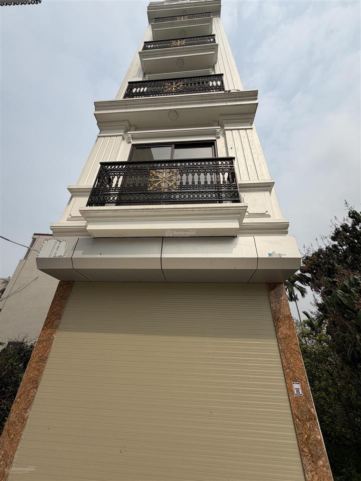 Bán nhà 34m2 giá 4tỷ950tr ngoc ô tô cạnh gần nhà , sổ đỏ chuẩn gần chợ trường tiện ích cho thuê tốt