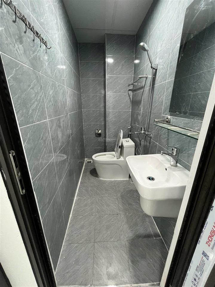 Bán nhà 39m2 giá 2,9tỷ sổ đỏ chuẩn nhà đẹp không lỗi phong thủy không quy hoạch xây 4 ngủ nhà 4t