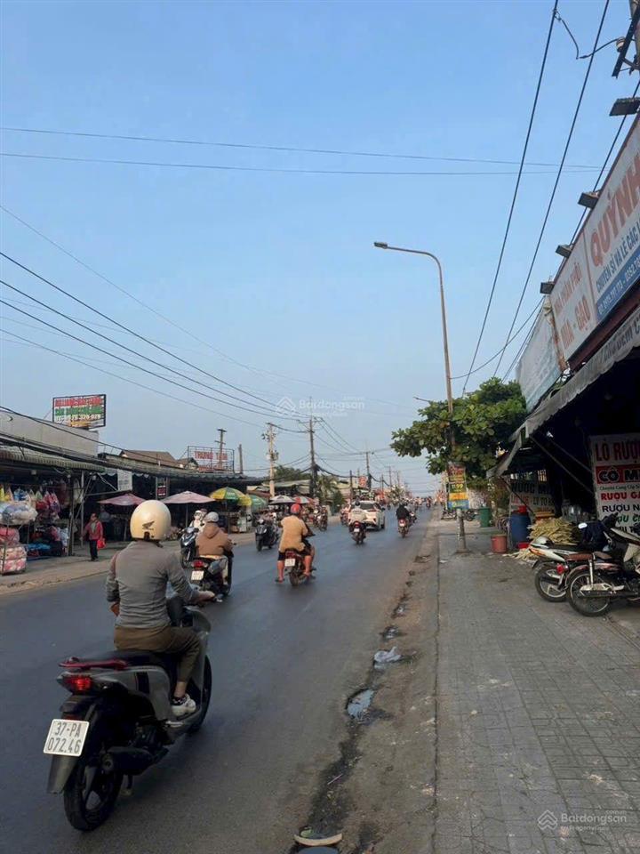 Bán đất mặt tiền chợ tại tân uyên, bình dương