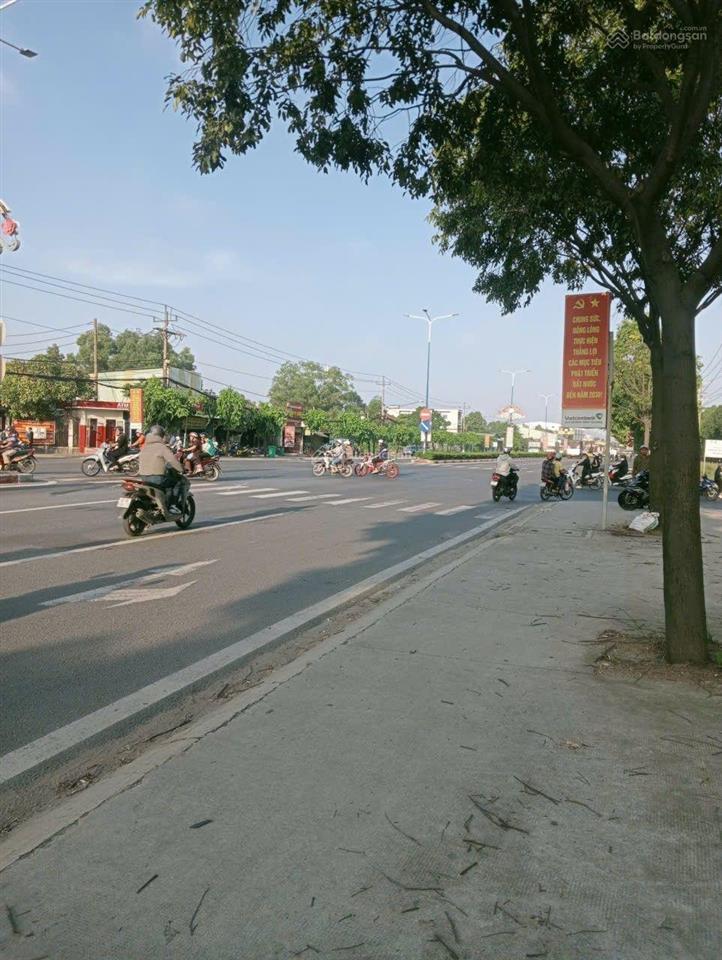 Bán lô đất vị trí đẹp giá rẻ kinh doanh buôn bán cực kỳ tốt tân uyên bình dương