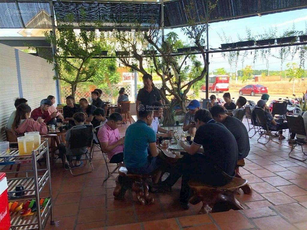 Cần bán căn nhà lô góc lớn kinh doanh buôn bán đa ngành nghề tại tân uyên, bình dương