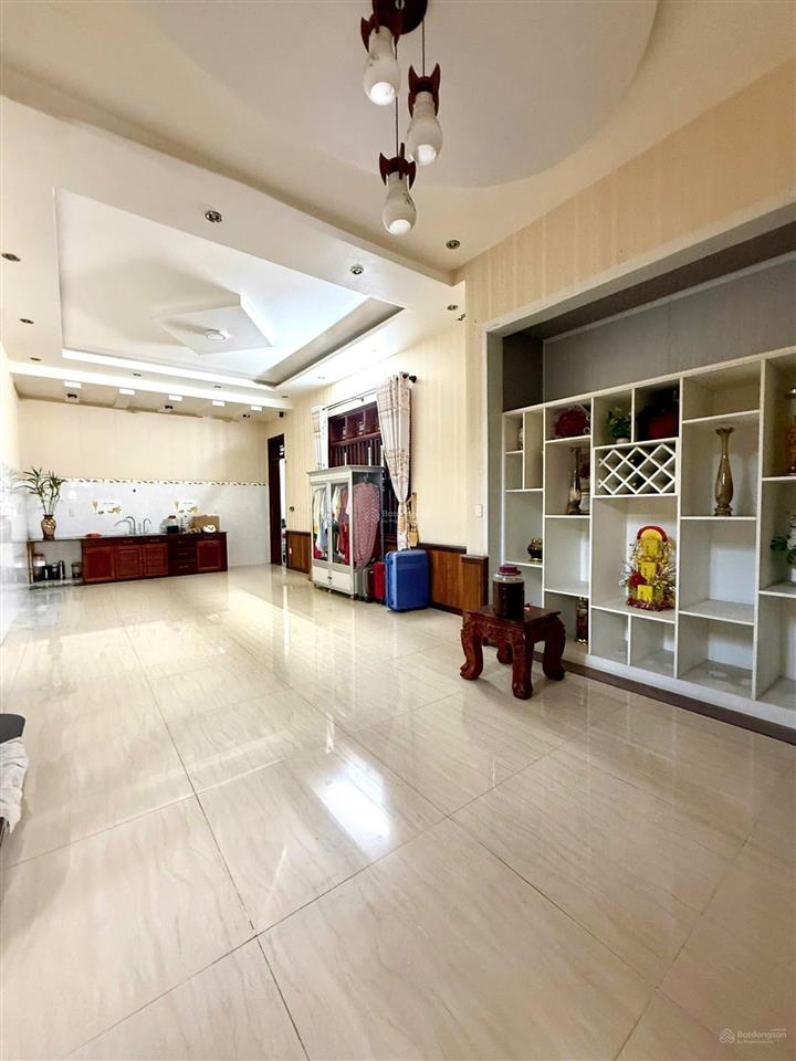 Bán căn biệt thự cực đẹp giá hời thị trường tại tân uyên, bình dương