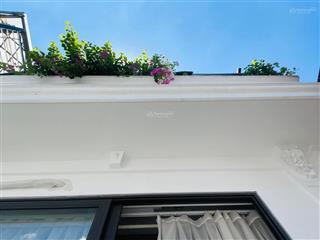 Tôi chính chủ cần bán nhà phố xã đàn, đống đa. 35m 10,8 tỷ.