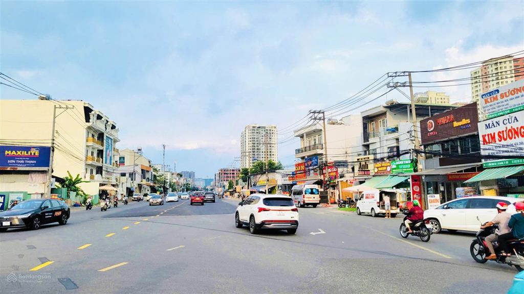 Nhà mặt tiền ngang 10m ngay lương định của (đoạn vòng xoay trần não), 10x25xd hầm 7 tầnggiá 98tỷ