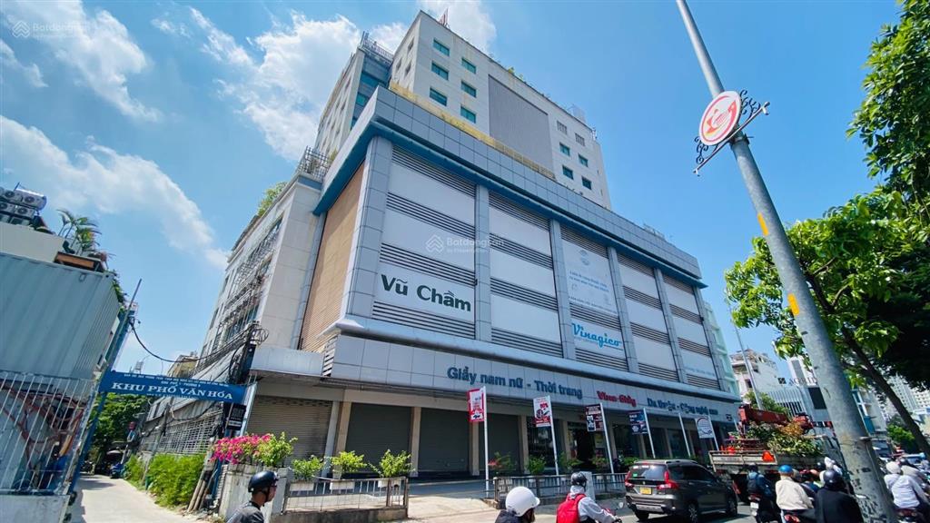Hàng hiếm 102, ngang khủng 34m  góc 2mt lý chính thắng, q3  34x18m  ct hầm 11 tầng  giá 250 tỷ