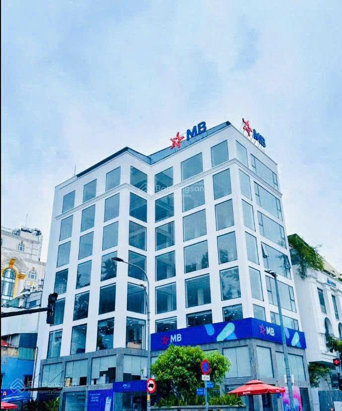 Giảm giá tòa văn phòng mt nguyễn thông, 11.7x28 (nh 12.7), xd hầm 7 tầng, rao thuê 380tr/th, 98 tỷ