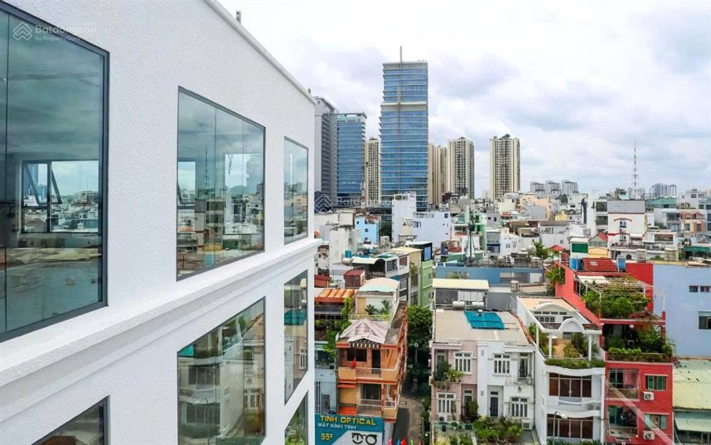 Giảm giá tòa văn phòng mt nguyễn thông, 11.7x28 (nh 12.7), xd hầm 7 tầng, rao thuê 380tr/th, 98 tỷ