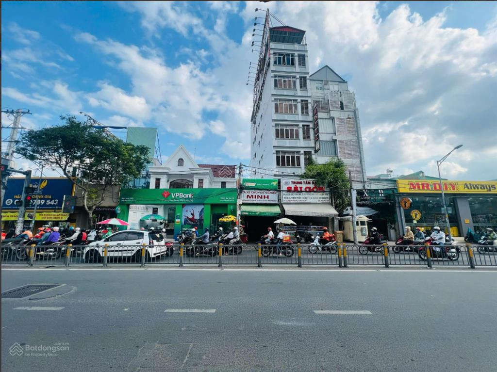 Chỉ 280tr/m2  chính chủ giảm giá 2 tỷ mặt tiền nguyễn thị thập, 15x30m, 2 tầng, 88 tỷ, 130tr/tháng