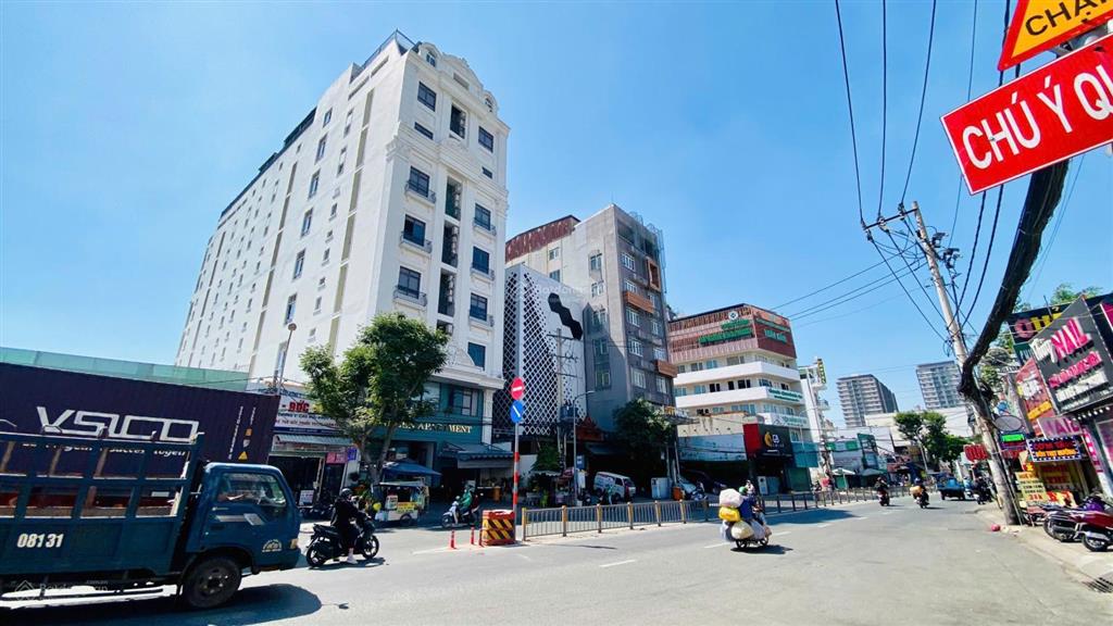 Chỉ 280tr/m2  chính chủ giảm giá 2 tỷ mặt tiền nguyễn thị thập, 15x30m, 2 tầng, 88 tỷ, 130tr/tháng