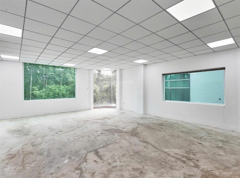 Tòa nhà 1.800m2 sàn  hầm+8 tầng  10x33m (cn 312m2) giá rẻ 65 tỷ mặt tiền cộng hòa, p4, tân bình