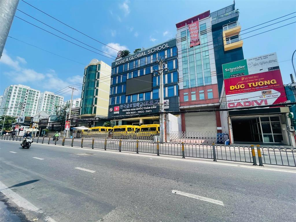 Ngang 16m (686m2) + 2 mặt tiền nguyễn thị thập, 16x41m, xd hầm + 7 tầng, hđt 160tr/th, giá 88 tỷ