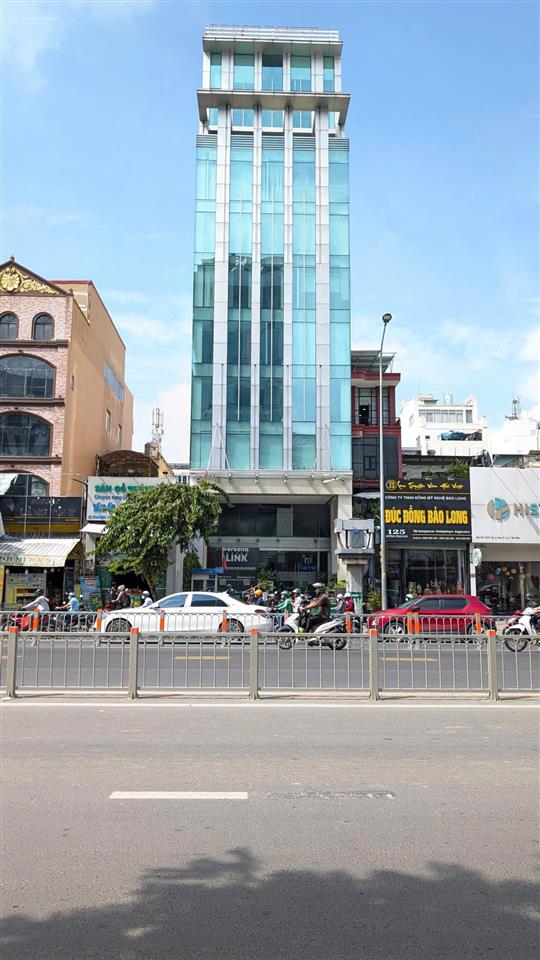 2.800m2 sàn tòa nhà 2 mặt tiền cộng hòa  9.4x30  2 hầm 11 tầng  hđt 410 triệu/tháng  giá 150 tỷ