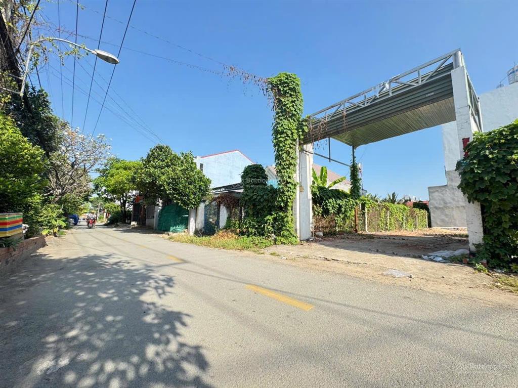 Bán đất mặt tiền tl48, thổ cư 88m vuông mặt tiền đường nhựa 10 thông xe tải lớn,giá4tỷ8 còn bớt.