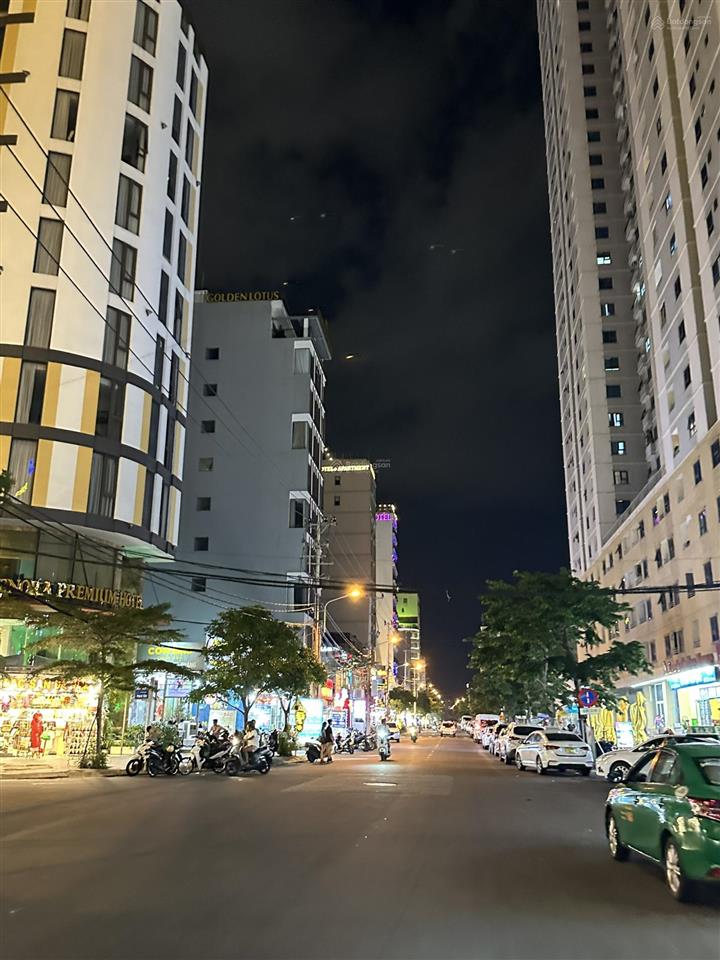 Bán đất tặng nhà 2 tầng đường mỹ đa đông 12  125m2 ngang 5m nở hậu  cách biển mỹ khê 300m