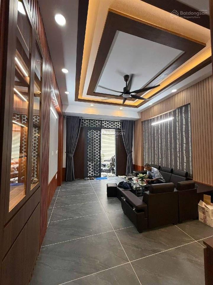 Đường nhựa 8m  cạnh aeon mall tân phú  4 tầng  tặng full nội thất  chỉ hơn 6 tỷ.