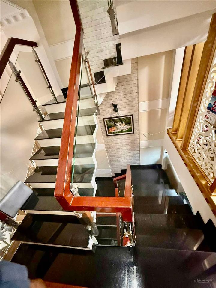 Đường nhựa 8m  cạnh aeon mall tân phú  5 tầng  tặng full nội thất  nhỉnh nhẹ 7 tỷ