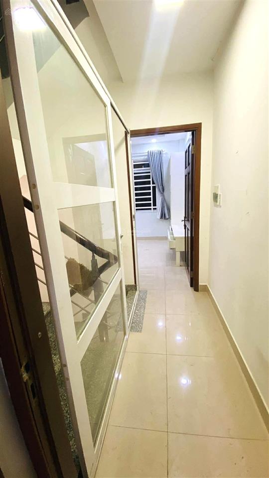 Đường 8m thông  nhà 4 tầng  ngay 3/2 thông lê đại hành  nhỉnh nhẹ 8 tỷ