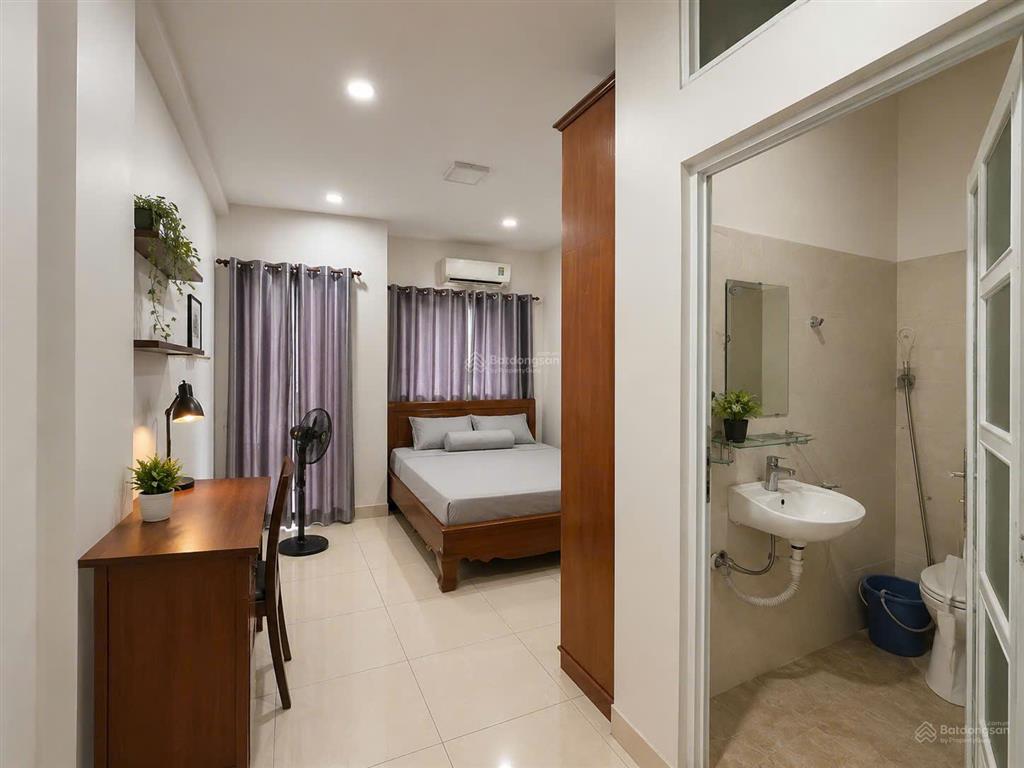 Sát mặt tiền  đường nhựa 8m  nhà 6 tầng  hoà bình  tô hiệu  8pn  có thang máy nhỉnh nhẹ 10tỷ