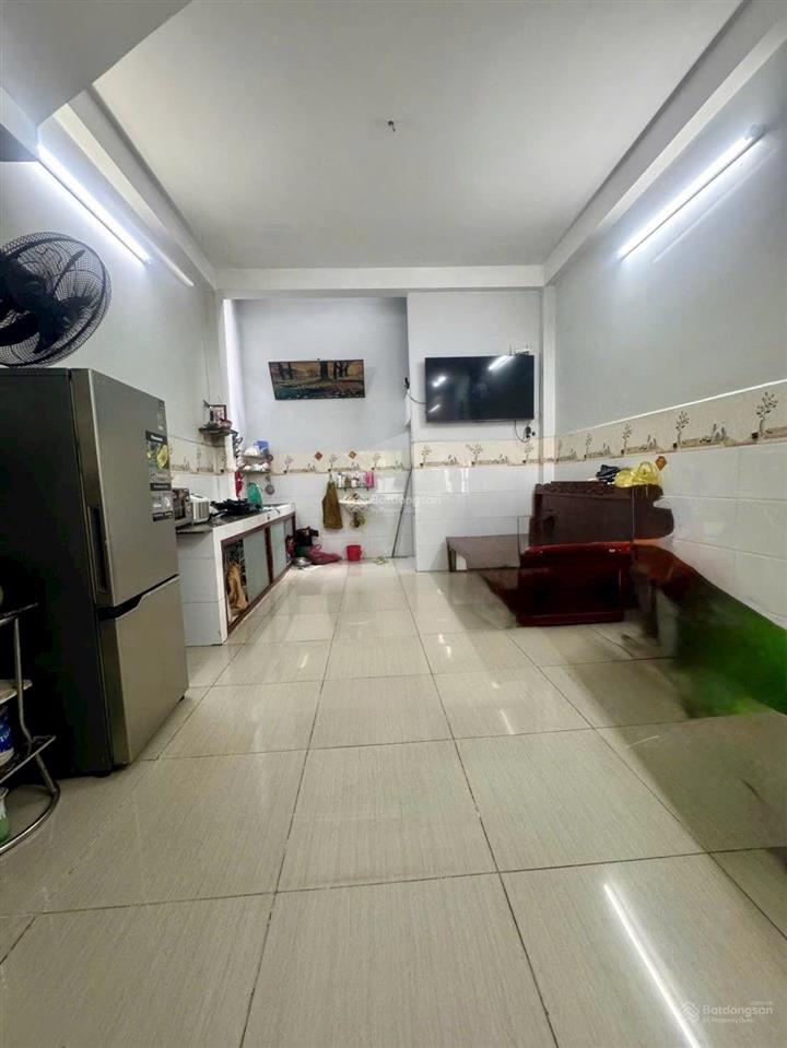 Mặt tiền đường nhựa 10m  nhà 4 tầng  khu vip bình phú  quận 6 chỉ hơn 7 tỷ