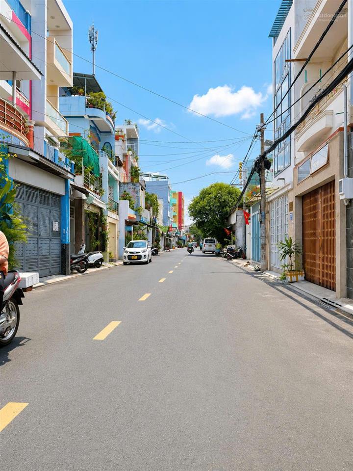 Mặt tiền kinh doanh  nhà 2 tầng  gần hoà bình  đầm sen  73m2  chỉ hơn 8 tỷ.