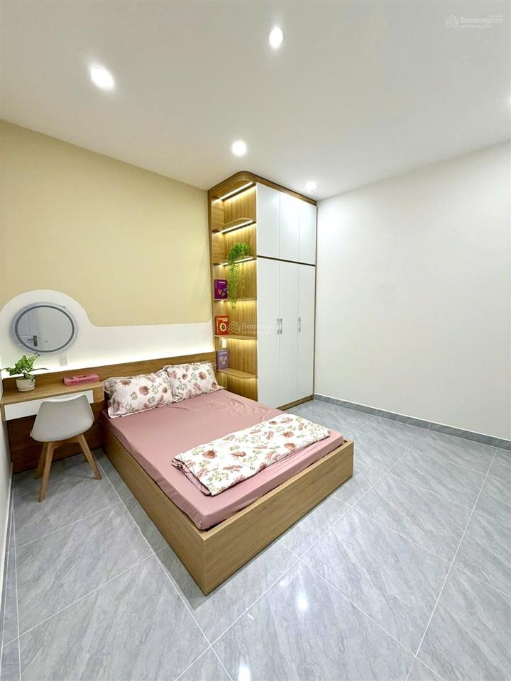 Sát mặt tiền  đường minh phụng  bình thới  tặng full nội thất  có 3pn  q11  chỉ hơn 6 tỷ