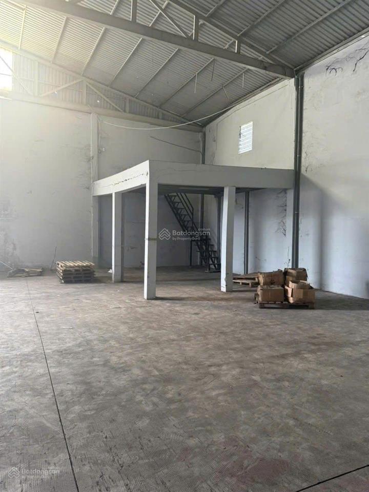 Cho thuê kho xưởng bình chánh, 750m2, pccc vách tường, điện 3pha, giá 50tr