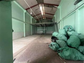 Cho thuê kho xưởng 8x20m, gác lửng, điện 3pha, hẻm tải 8m, giá 14tr