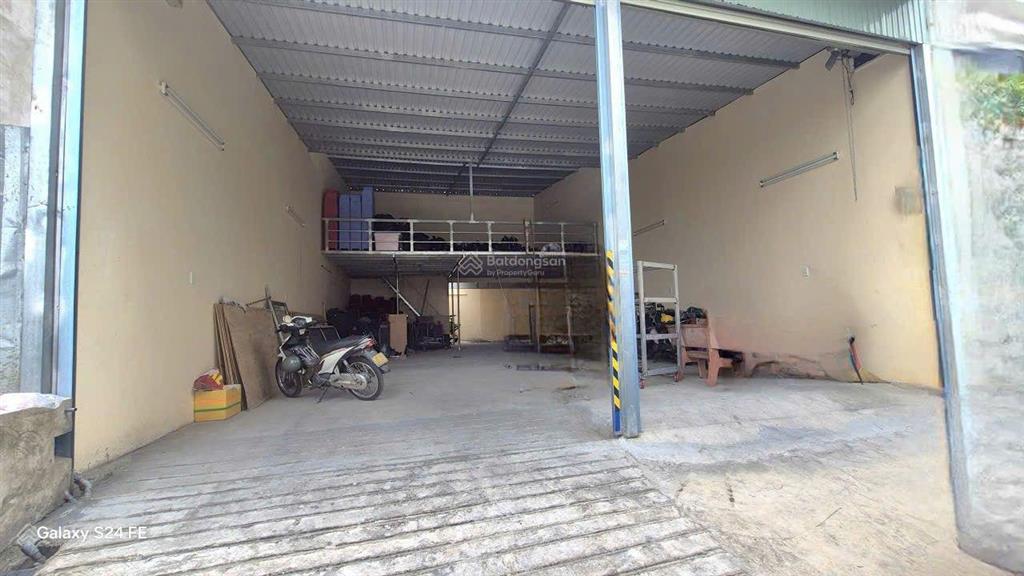 Cho thuê kho xưởng 8x17m, lửng, điện 3pha, tải 5tấn