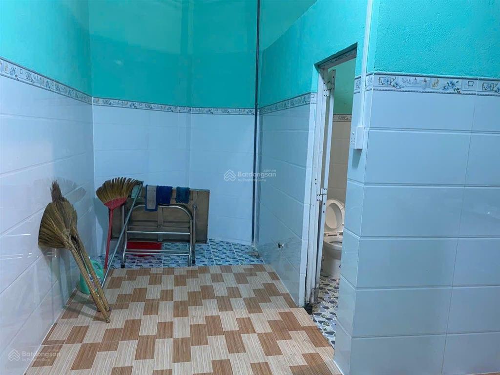 Cho thuê kho xưởng bình tân 7x32m, container 24h, giá 18tr/th