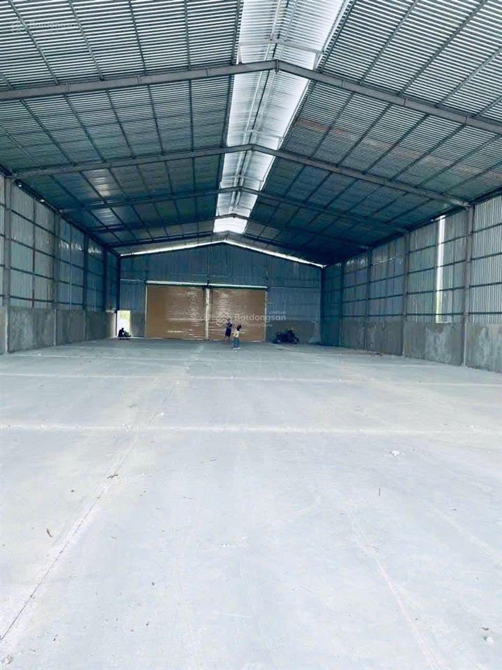 Cho thuê kho xưởng bình tân 525m², điện 3 pha, đường container, giá 40 tr