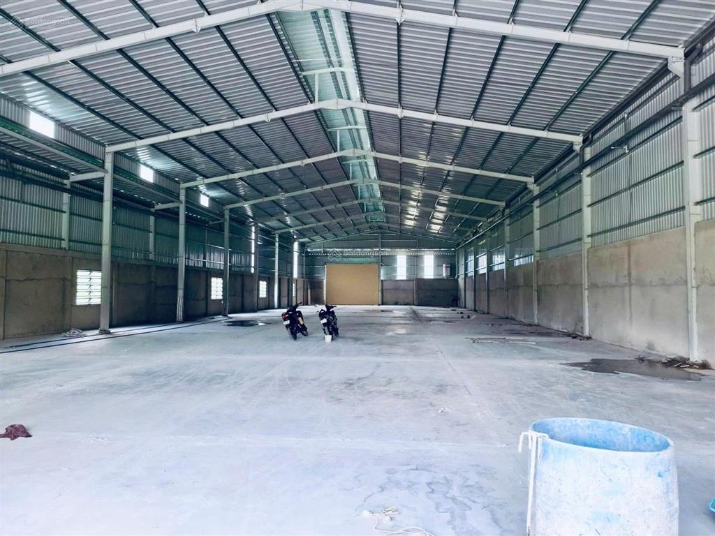 Cho thuê kho xưởng 20x20m, kho 20x18m, điện 3 pha, container đêm, giá 30tr