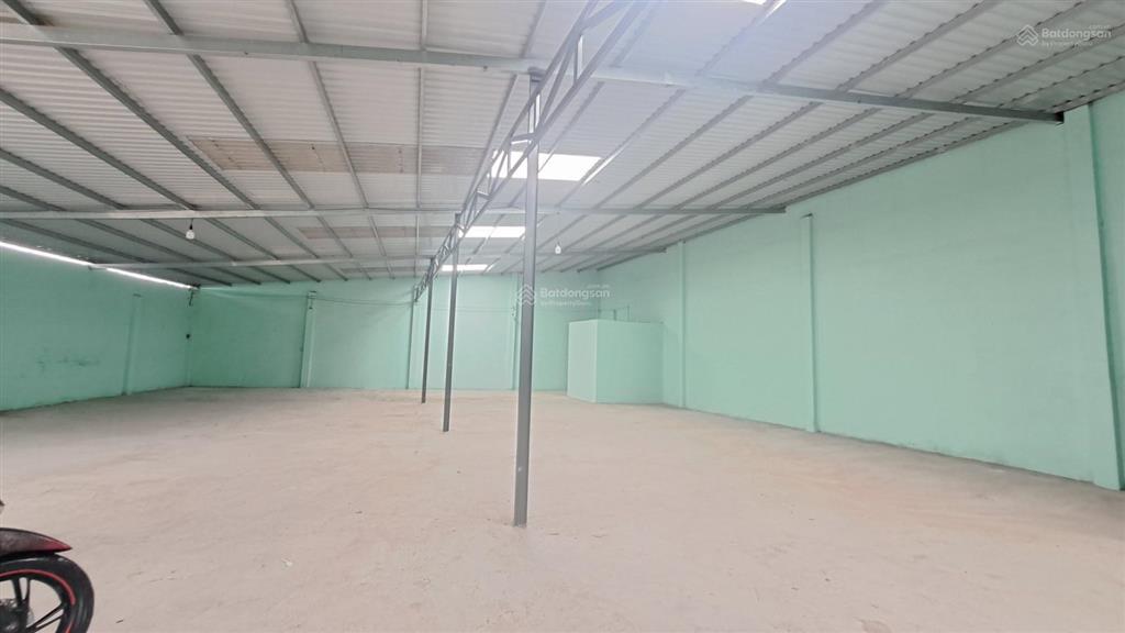 Cho thuê kho xưởng tên lửa 16x17m, điện 3pha, tải 3tấn, giá 20tr