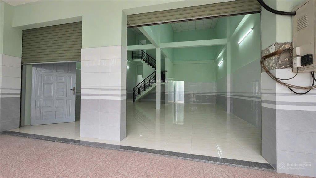 Cho thuê kho xưởng mới xây 8x17m, lửng, 2pn, điện 3pha, tải 5tấn, giá 17tr