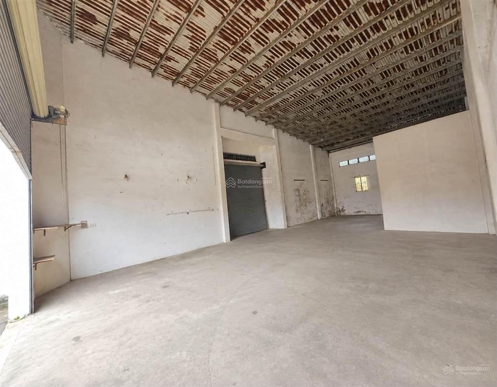 Cho thuê kho xưởng 8x20m, điện 3 pha, tải 10 tấn, giá 16 triệu