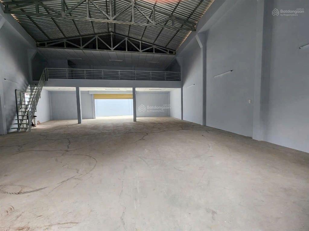Cho thuê kho xưởng 320m2, điện 3 pha, tải 5 tấn, giá 25tr
