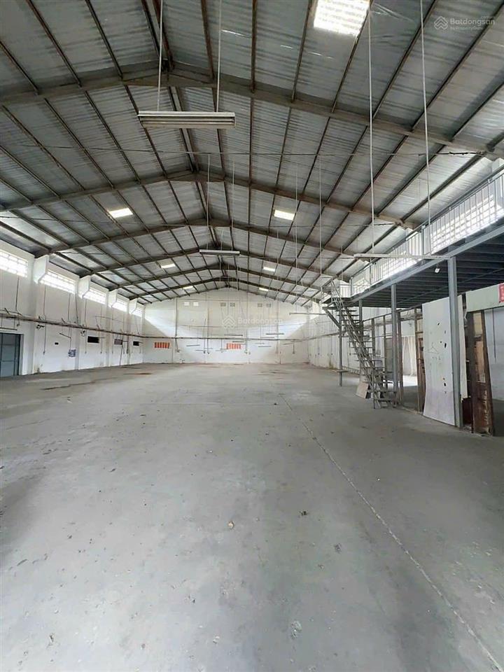 Cho thuê kho xưởng 20x50m, điện 3 pha, tải cầu lớn, pccc vách, giá 65tr