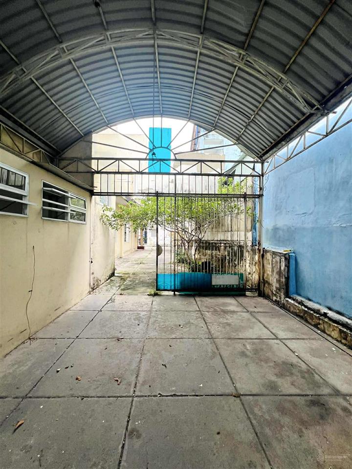 Bán lô đất dt 656m2 mặt tiền đường trường chinh, tân bình, giá 160 tỷ