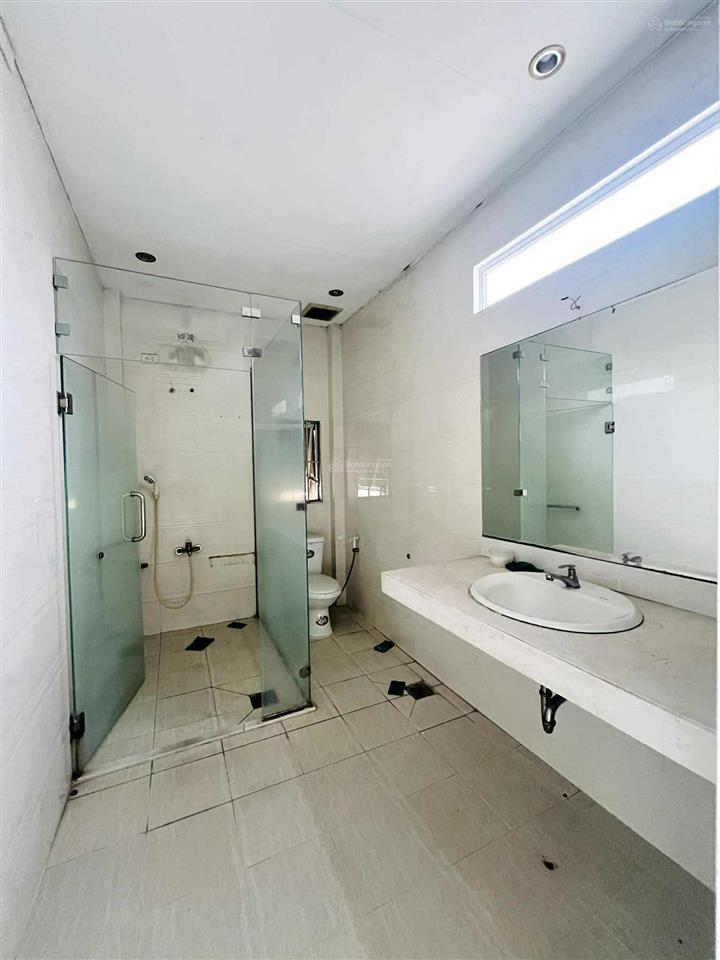 Bán lô đất dt 656m2 mặt tiền đường trường chinh, tân bình, giá 160 tỷ