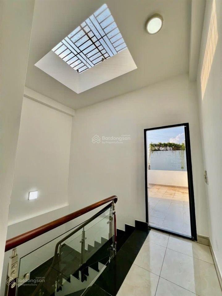 Bán nhà nguyễn thị búp, quận 12, dt 80m2, nhà 3 tầng, 4pn, giá 6,5 tỷ