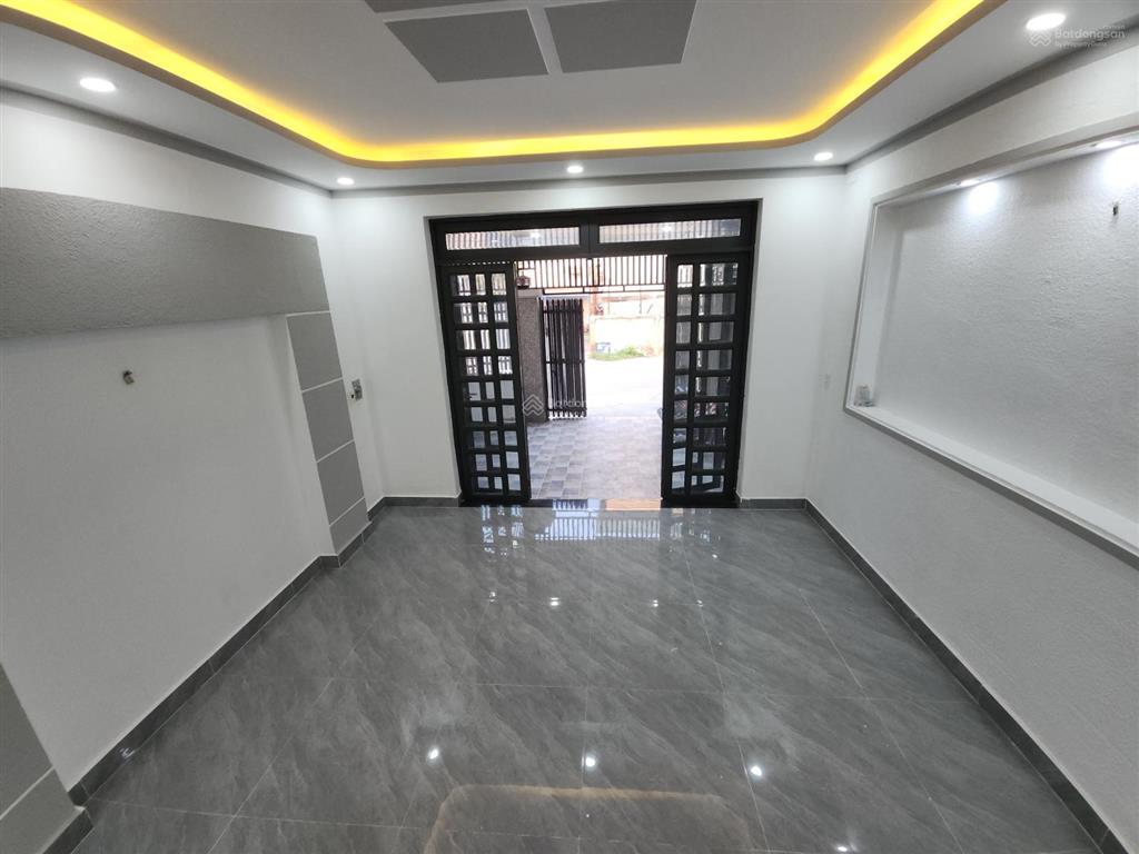 Bán nhà riêng 2 tầng 3pn, tân hiệp 14, dt 85m2, tân hiệp, hóc môn, giá 4,3 tỷ