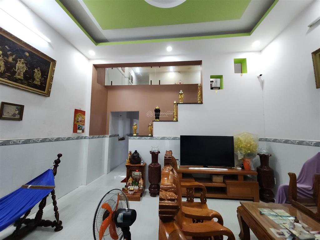 Ngộp bank bán gấp nhà 2 tầng, 93m2, tân hiệp 32, hóc môn, giá 3,8 tỷ