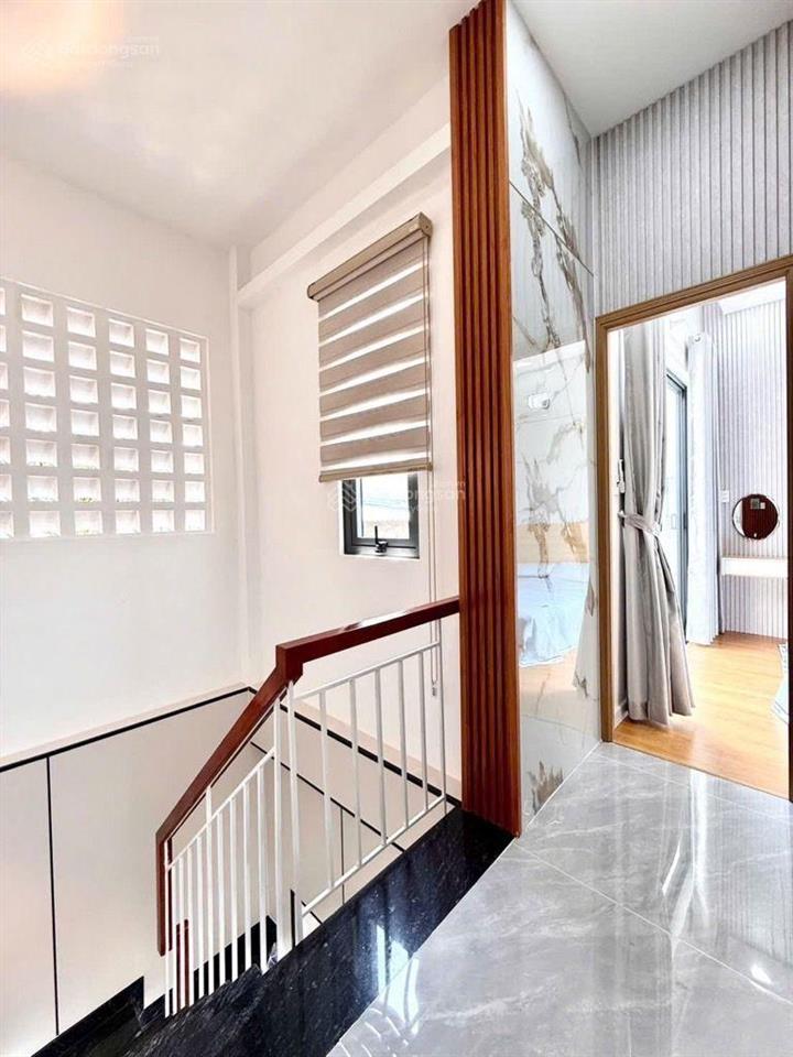 Bán nhà 2 tầng dt 6m x 7m, đường đông bắc, quận 12, giá 3,55 tỷ