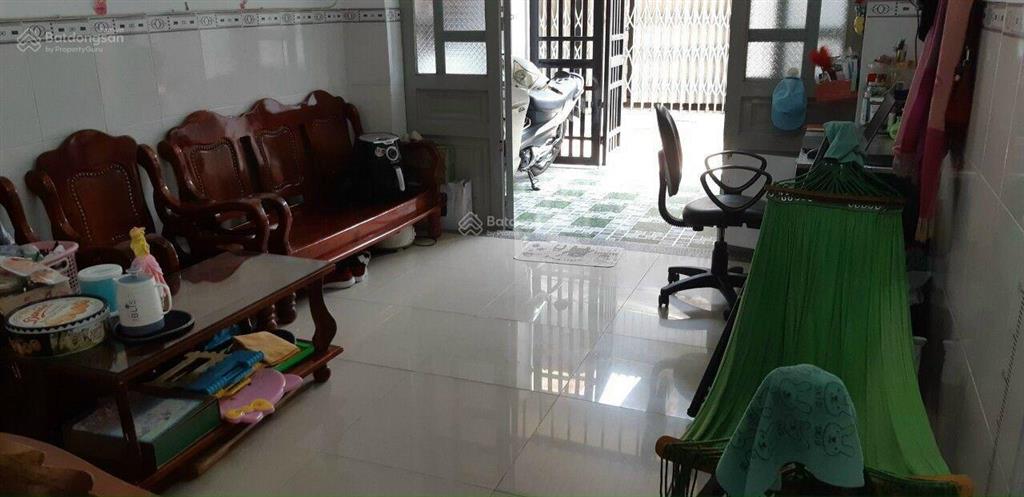 Bán nhà 2 tầng, 2pn đường trung đông 6, thới tam thôn, hóc môn, giá 1,8 tỷ