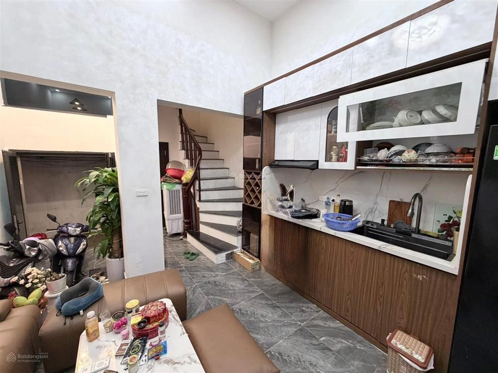 Hiếm hai bà trưng nhà đẹp 5 tầng 35m chỉ 9 tỷ