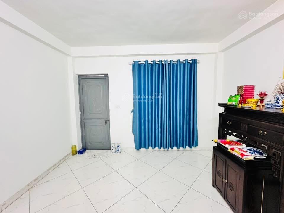 Nói không với qh, trương định hoàng mai 40m' x 3 tầng x mt 4m' nhà dân xây chắc chắn 7,95 tỷ