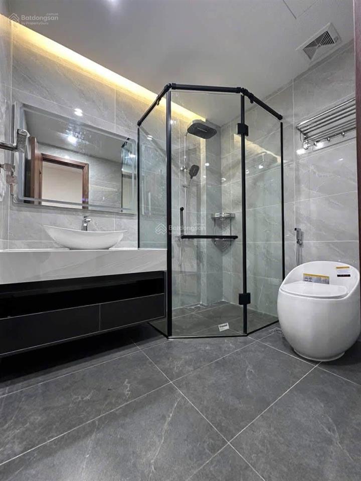 Đống đa, kinh doanh, vỉa hè, phân lô ô tô chạy vòng quanh. 41m2 6 tầng thang máy, giá 26,39 tỷ