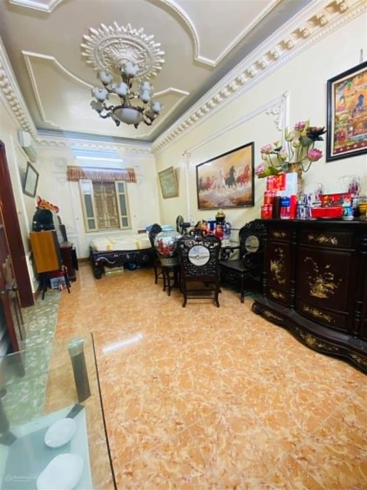 Trung tâm đống đa , cách mp 10m , diện tích 43m2 . giá  15 tỷ