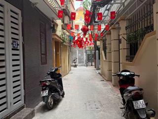 Trung tâm quận cầu giấy, nhà dân xây chắc chắn, 61m2 cải tạo thành ccmn dòng tiền, giá 15,3 tỷ