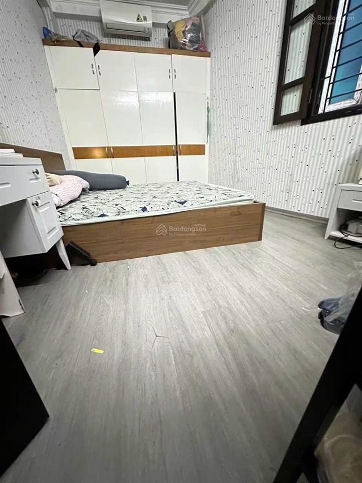 Trung tâm quận cầu giấy, nhà dân xây chắc chắn, 61m2 cải tạo thành ccmn dòng tiền, giá 15,3 tỷ