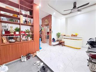 Bán nhanh nhà dân xây chắc chắn nằm ngay trung tâm ba đình 55m2, 4 tầng thang máy. giá 14.8 tỷ